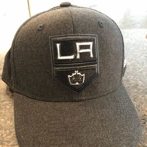 LA kings adidas fitted cap size S/M black